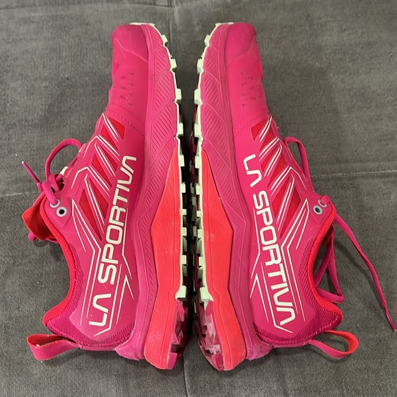 La Sportiva Women's Fuchsia and Red Jackal GRX Hiking Athletic Shoes, Size  10 - Picture 6 of 14